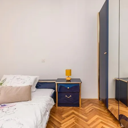 Pavla With Pool Apartment
