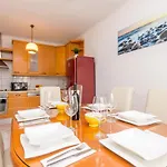 Pavla With Pool Apartman Zadar