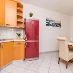 Pavla With Pool Zadar