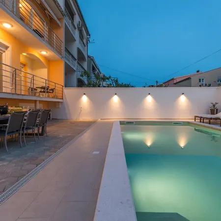 Pavla With Pool Zadar