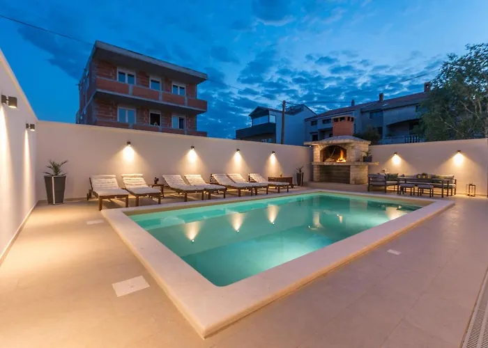 Διαμέρισμα Pavla With Pool Ζαντάρ