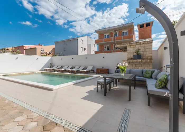 Pavla With Pool Διαμέρισμα