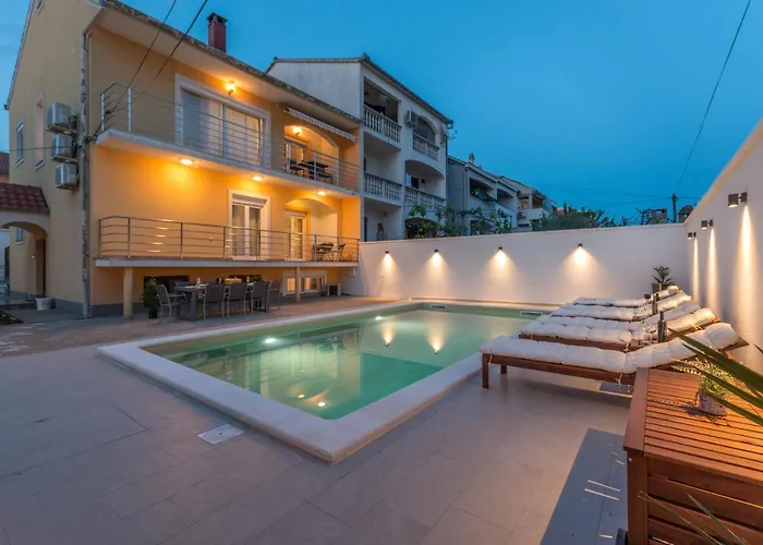 Pavla With Pool Apartament *