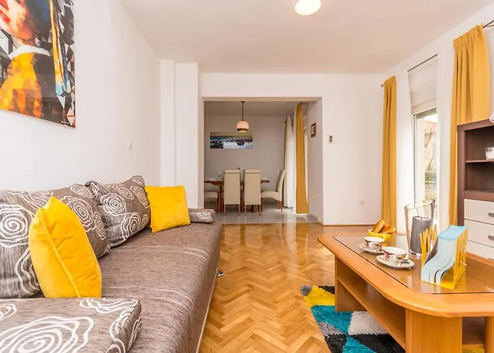 Pavla With Pool Διαμέρισμα